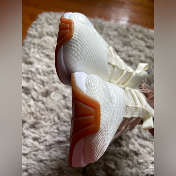 PUMA - WOMENS CONTEMPT DEMI REMIX SHIMMER SHOES - Picture 13 of 14